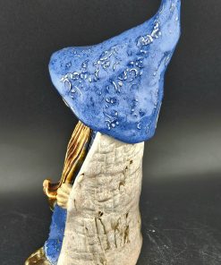 Alternative view of Gnome-Blue Hat
